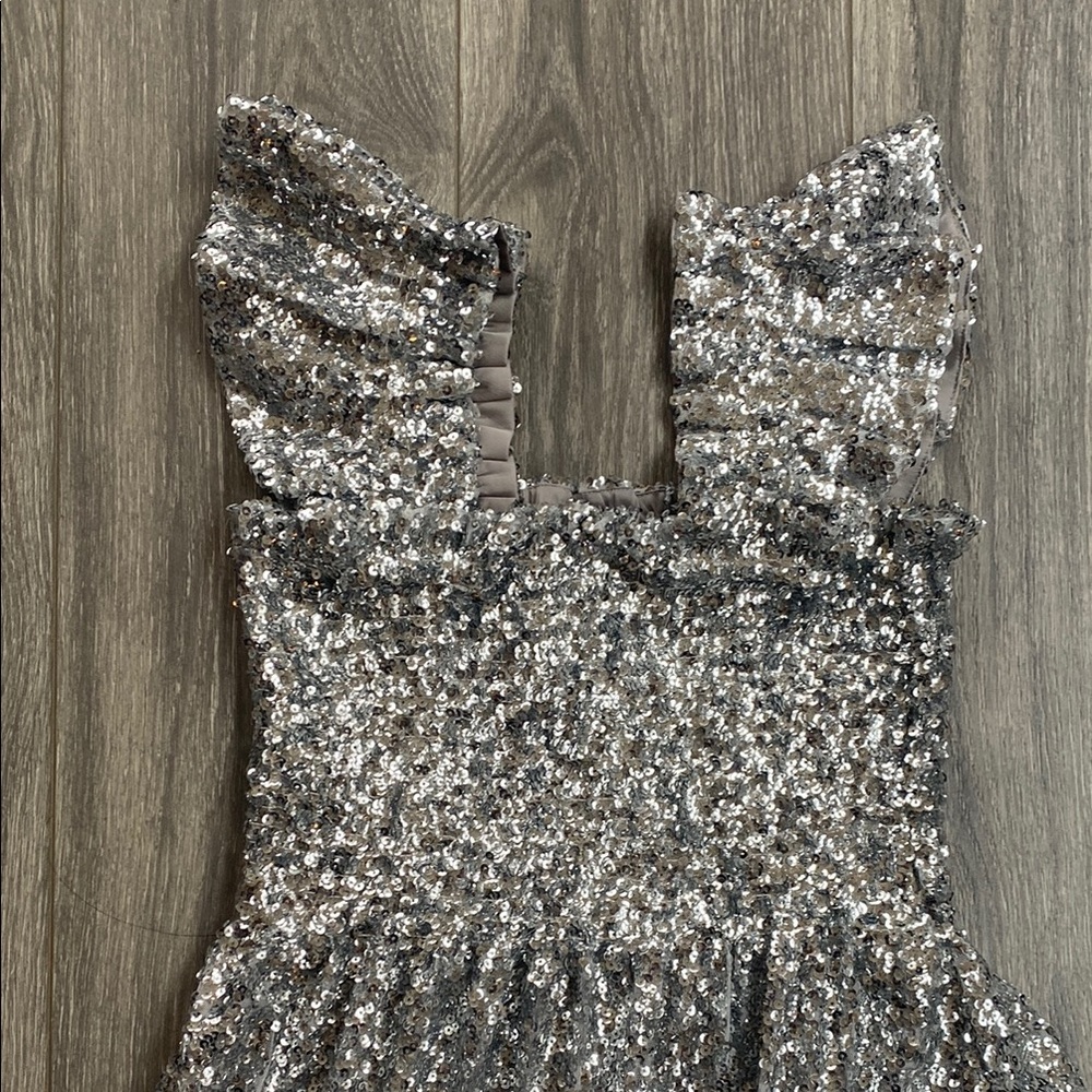 Hill House - NWT! The Collector’s Edition Ellie Nap Dress Silver Sequin - Size S - Picture 7 of 10